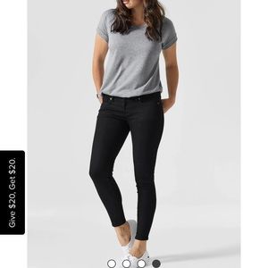 Blanqi Postpartum Black Wash skinny jeans size 4